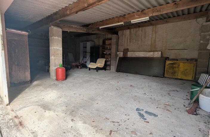 Fort potentiel de rénovation pour cette maison T4 avec terrasse, jardin et garage — photo 5