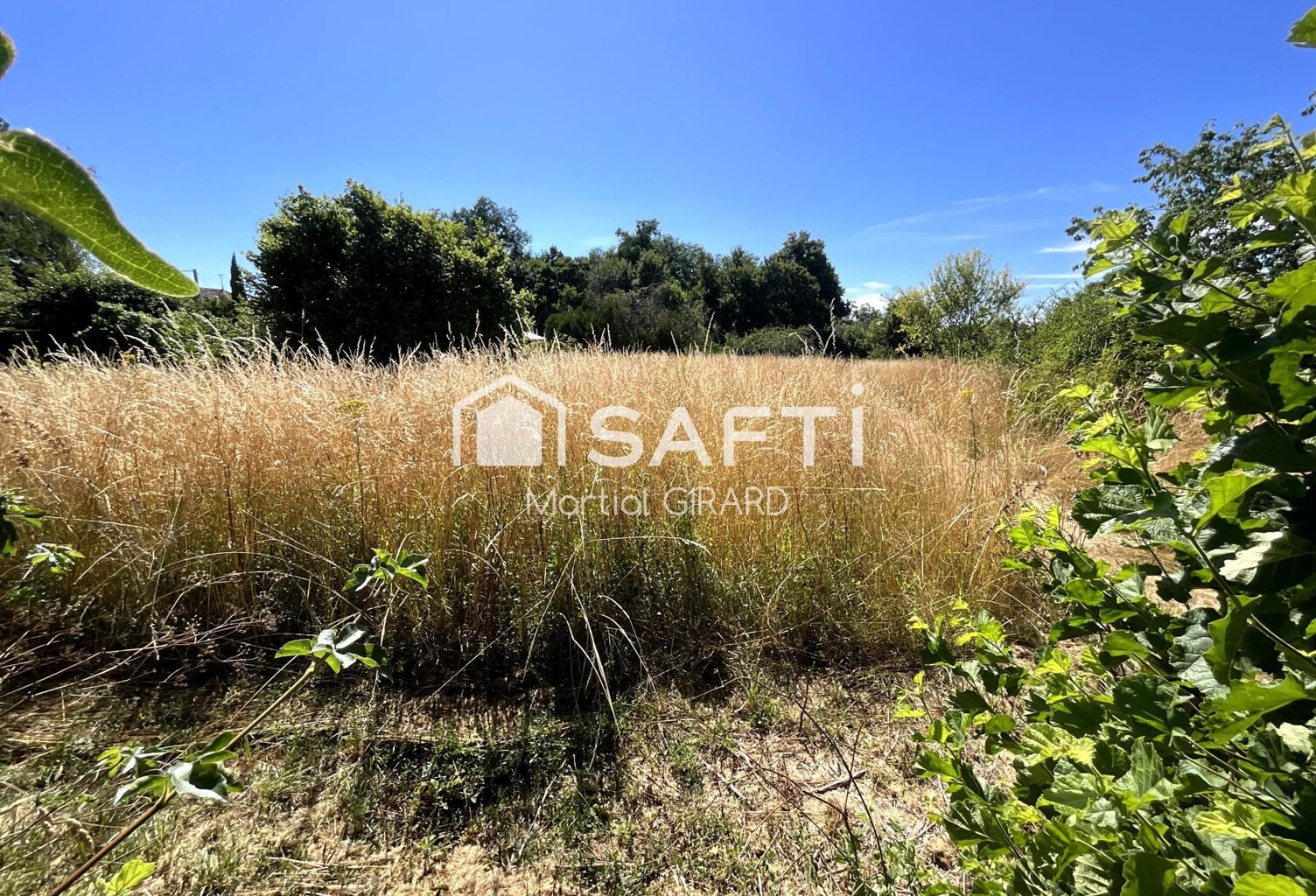 Terrain constructible à Marmagne — photo 1