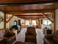 Ensemble immobilier avec maison, 2 appartements et grand terrain — photo 2
