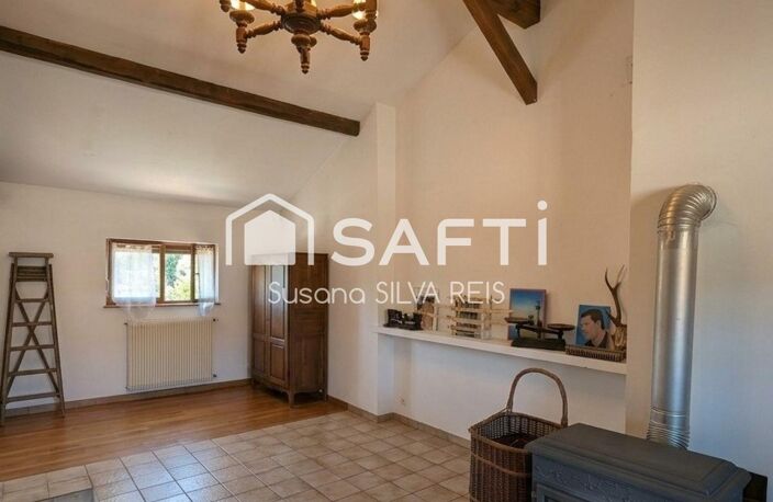 Ensemble immobilier avec maison, 2 appartements et grand terrain — photo 4