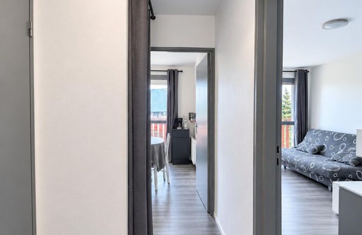 APPARTEMENT T2 MEUBLE ENTIEREMENT RENOVE 32m² — photo 4