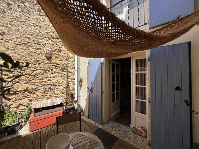 Maison de village AVEC TERRASSES — photo du bien