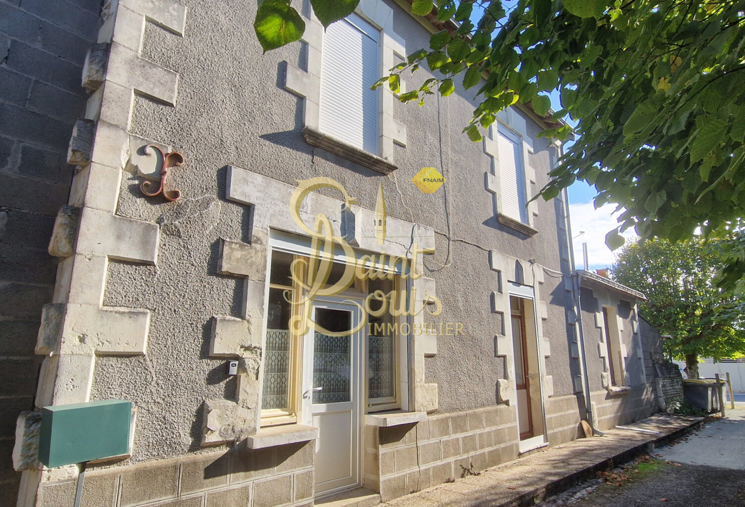 MAISON DE VILLAGE DE 150 M2 4 CHAMBRES - DEPENDANCES — photo 1