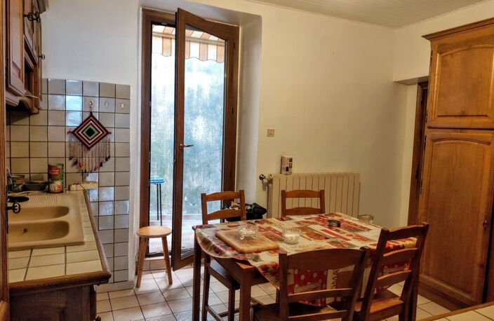 LABEGUDE 07 - MAISON DE VILLAGE EN PIERRE   2 APPARTEMENTS — photo 4