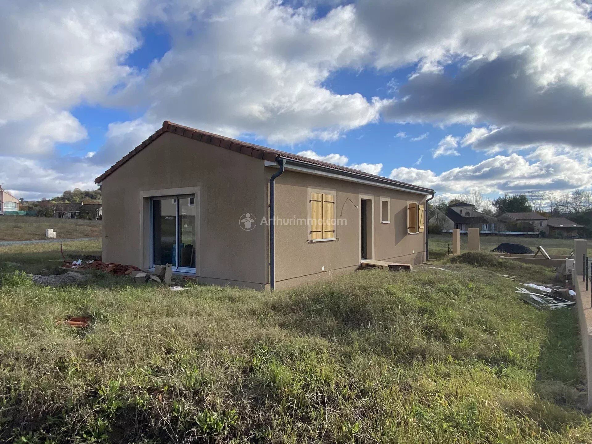 Maison 3 pièces 74 m² · à Castelnau-de-Lévis · 74 m² · 800 €/mois