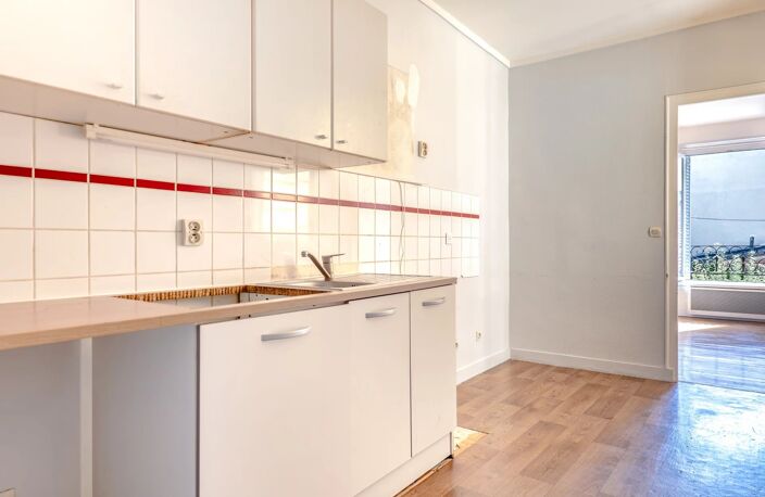 Bagnolet – 2 pièces traversant de 44,54 m² – Bel espace de vie – Ligne 11 à pied — photo 3