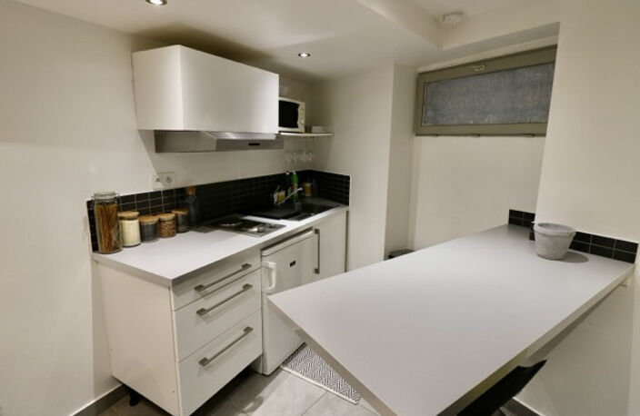 APPARTEMENT STUDIO RENOVE A VENDRE SUR AIX EN PROVENCE — photo 3