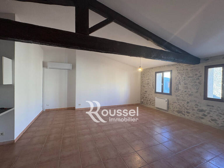location maison de village 3 Pièce(s) — photo 1