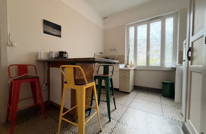 APPARTEMENT/ MAISON - BON ÉTAT - CHARME DE L'ANCIEN — photo 3