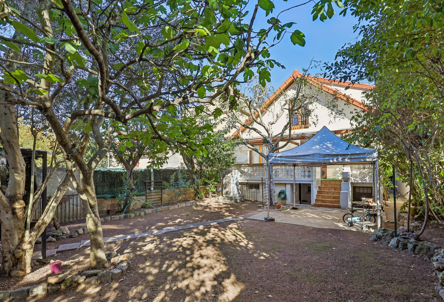 Maison familiale indépendante   150 m2   4 chambres   Jardin — photo 1