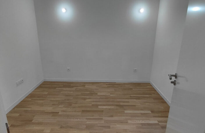 Dans bâtiment classé, appartement type 2 de 37 m2, au RDC av — photo 5