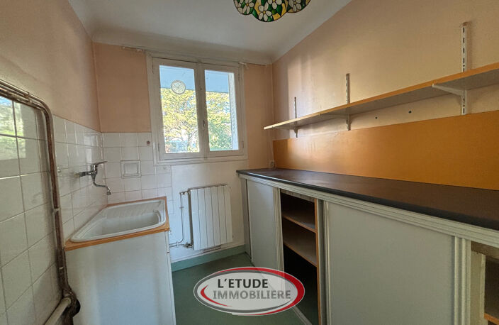 Nantes Parc de Procé   Appartement T2 avec balcon, parking e — photo 4