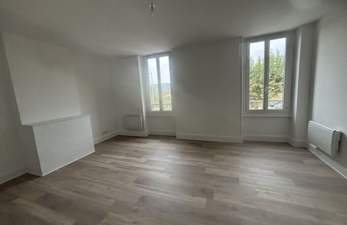 Appartement de Type 4 sur la commune de Saint Rambert d'Albo — photo 4