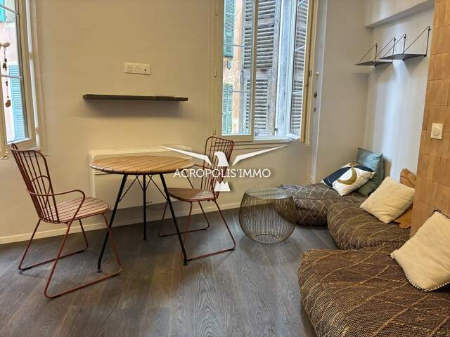 Vieux-Nice 2 pièces à louer bail meublé — photo du bien