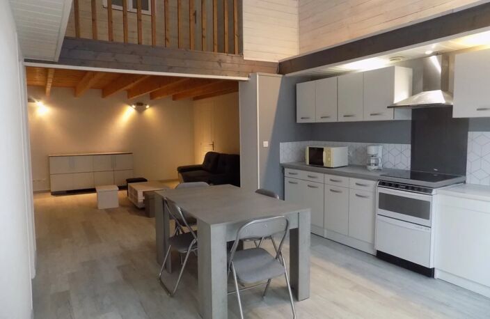 Maison en pierre 80m² à FRONTENAY ROHAN ROHAN — photo 2