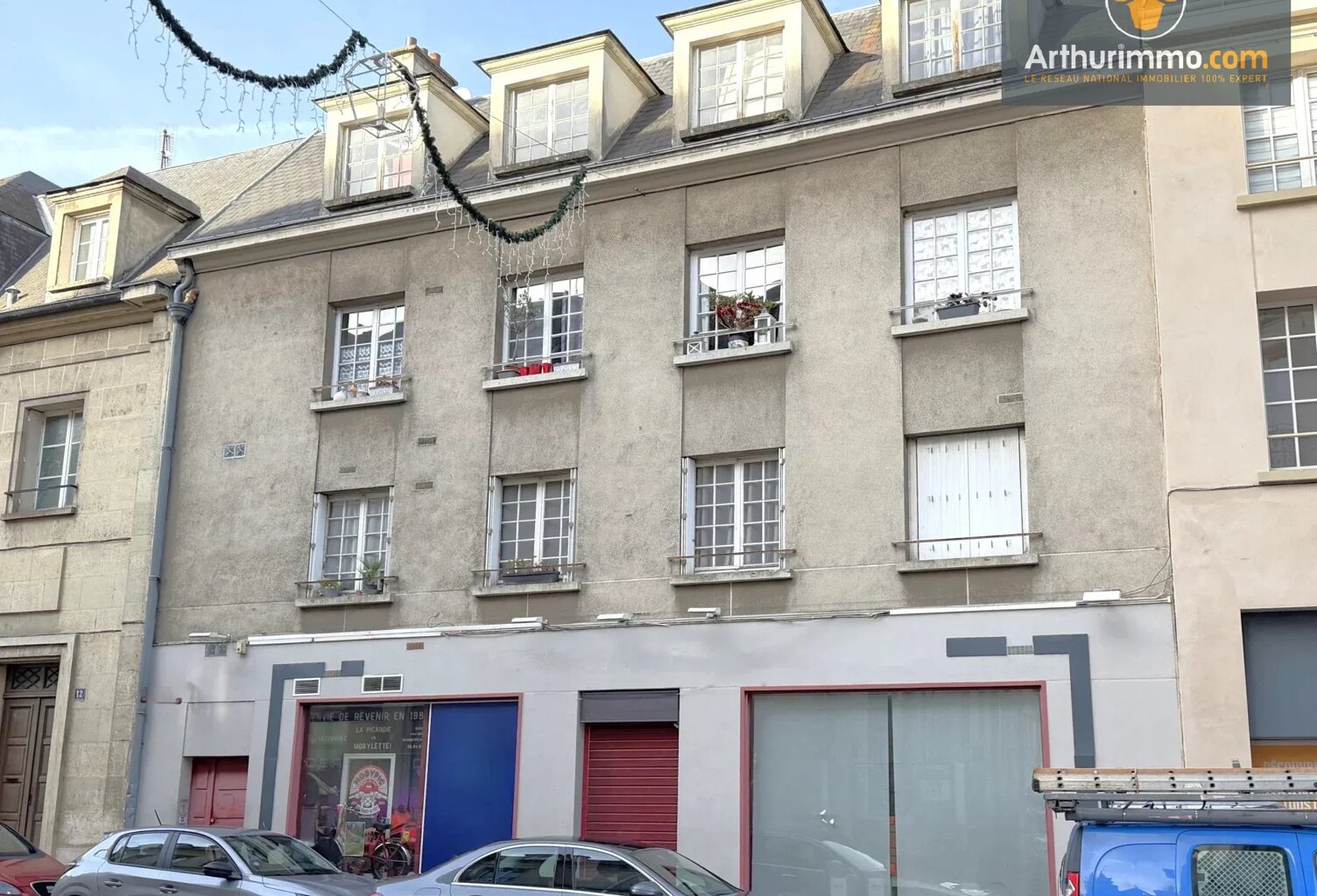 Immeuble au cœur du centre ville de Compiègne — photo 1