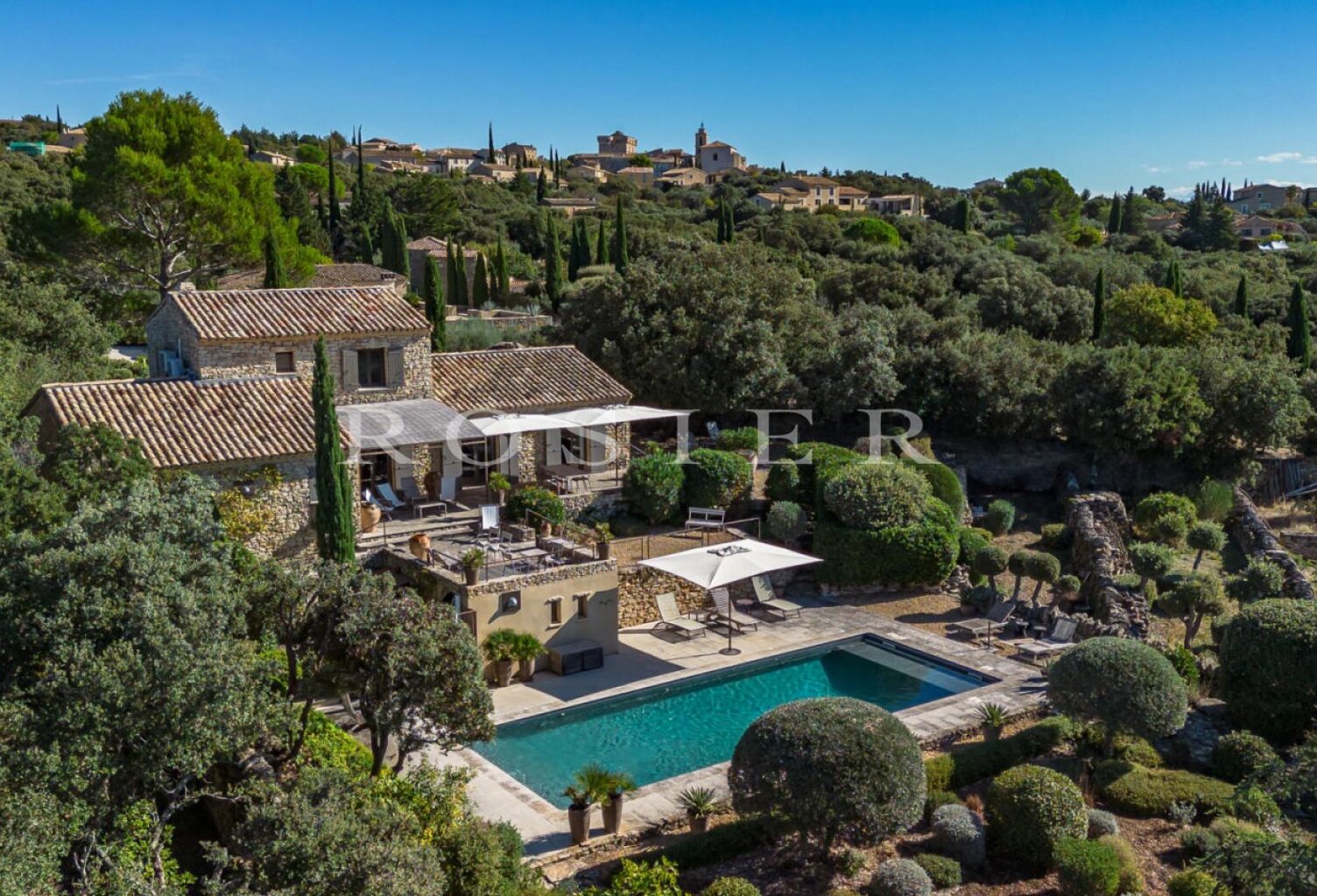Gordes — Un refuge d’exception entre Luberon et Alpilles — photo 1