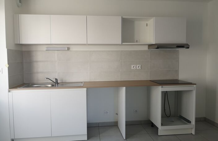 Location appartement 4 pièces 81 m² à Toulouse (31200) — photo 3