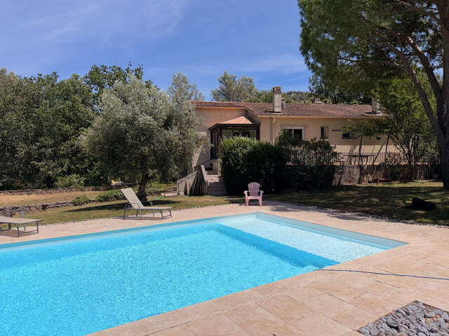 EVENOS LE BROUSSAN 5000 m2 Villa 5 chambres Piscine — photo du bien