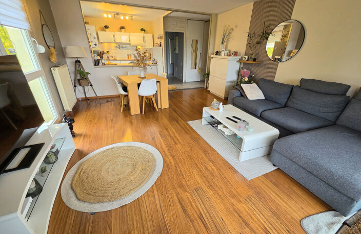 Appartement 3 chambres avec balcon, cave et place de parking — photo 3