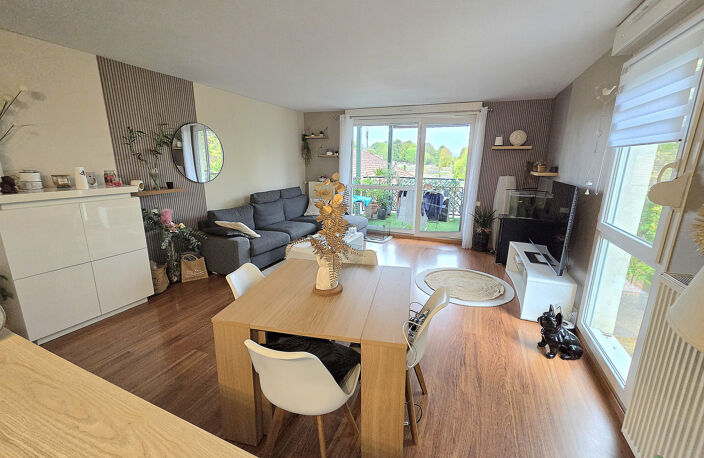 Appartement 3 chambres avec balcon, cave et place de parking — photo 4