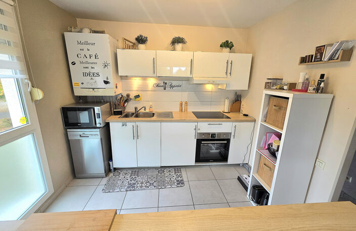 Appartement 3 chambres avec balcon, cave et place de parking — photo 5
