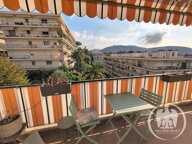 Exclusivité – Nice Cimiez Superbe 2 pièces en dernier étage, au calme absolu & entouré de verdure ! — photo 2