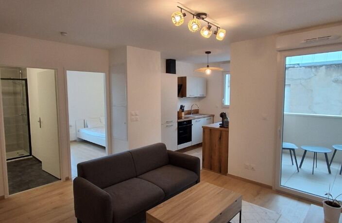 Location appartement 2 pièces 40 m² à Bourg-en-Bresse (01000) — photo 2