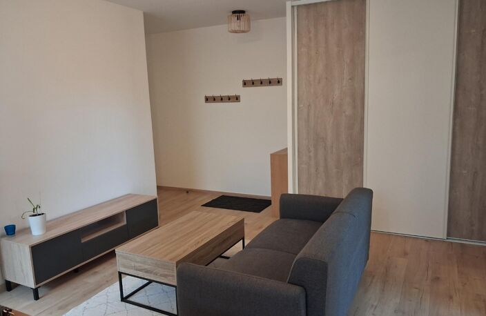 Location appartement 2 pièces 40 m² à Bourg-en-Bresse (01000) — photo 3