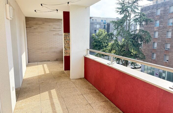 Location appartement 5 pièces 108 m² à Lyon 9 (69009) — photo 3