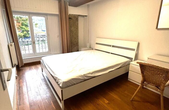 Location appartement 3 pièces 79 m² à Lyon 2 (69002) — photo 4