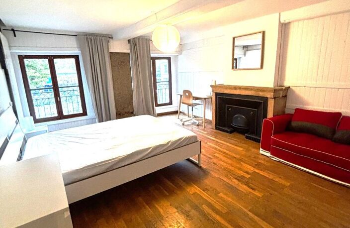 Location appartement 3 pièces 79 m² à Lyon 2 (69002) — photo 5