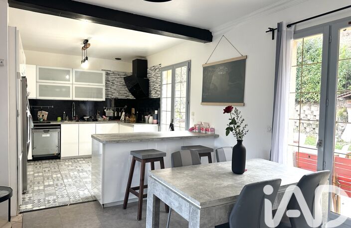 Vente Maison/villa 7 pièces — photo 3