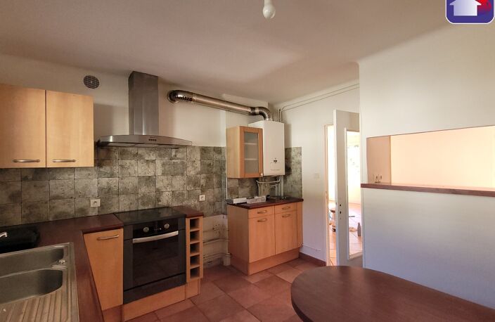 T3 BALCON GARAGE CAVE — photo 4