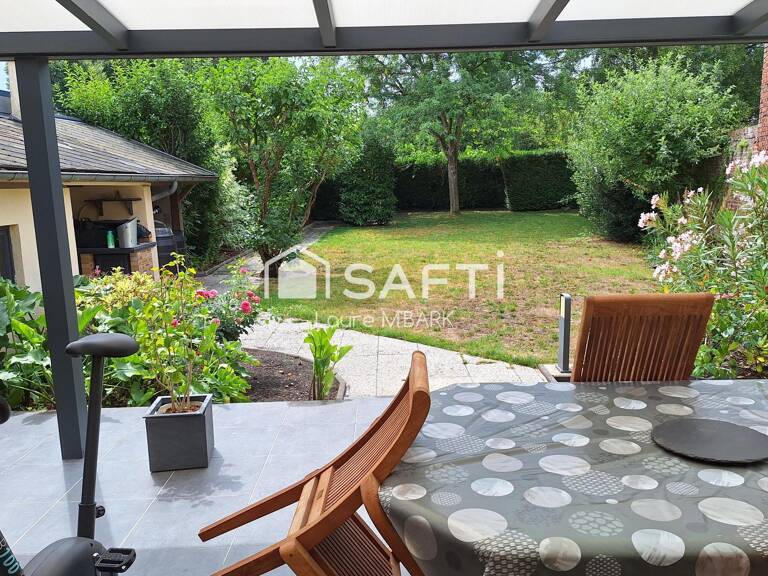 MAISON INDIVIDUELLE VILLE AVEC GRAND JARDIN — photo 1