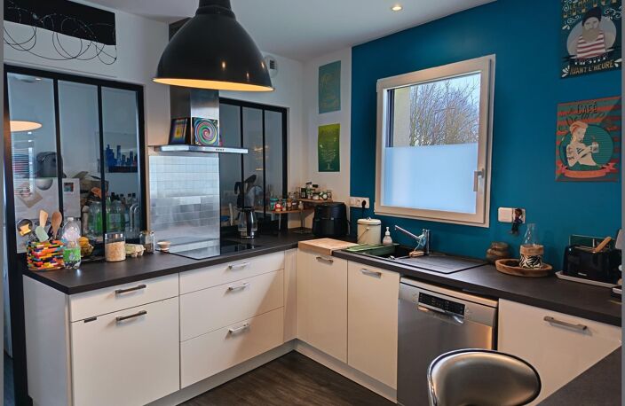 Belle contemporaine- quartier famililal, tous commerces- 20 mn de Rennes. — photo 3