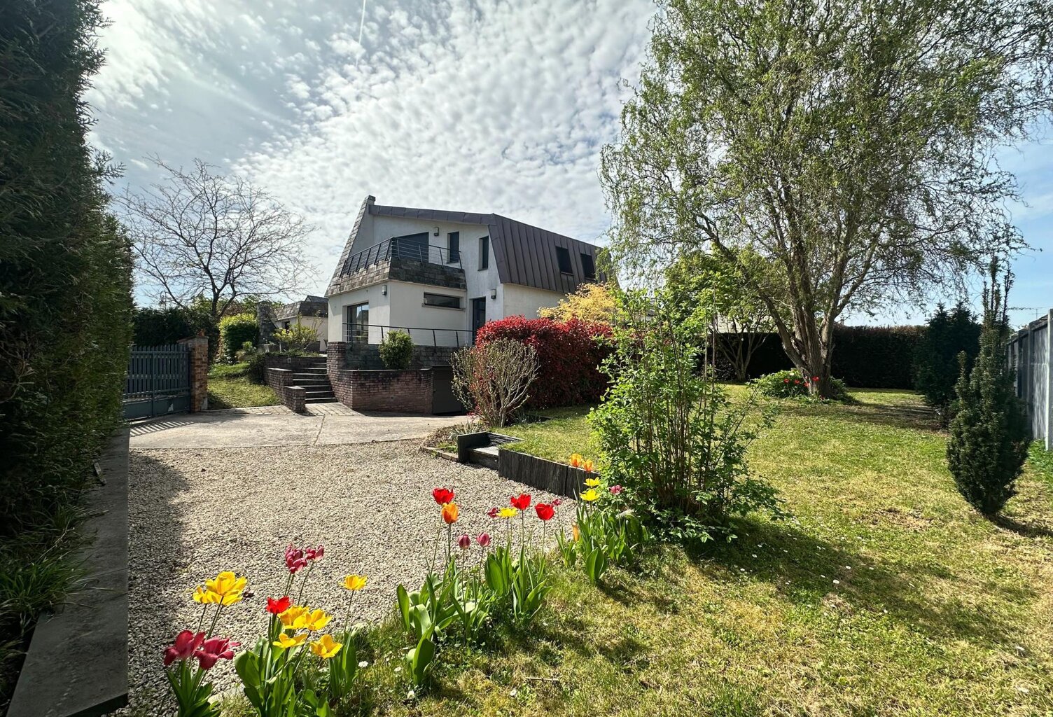 Maison d'Architecte de 1975 avec jardin de 700m² — photo 1