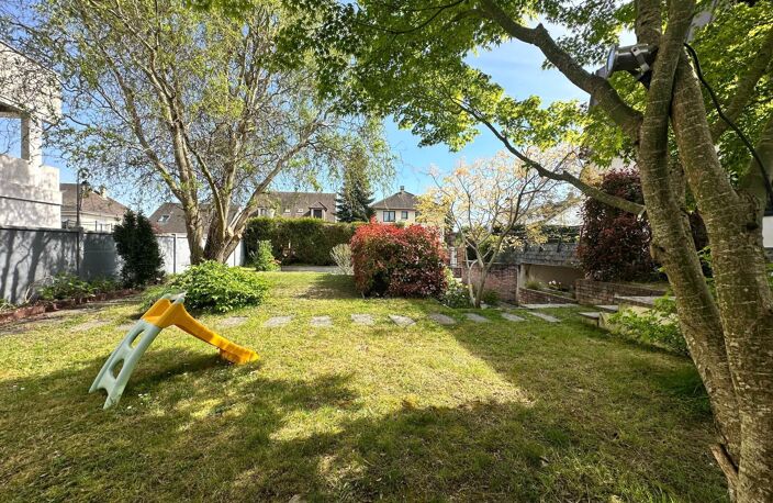 Maison d'Architecte de 1975 avec jardin de 700m² — photo 5