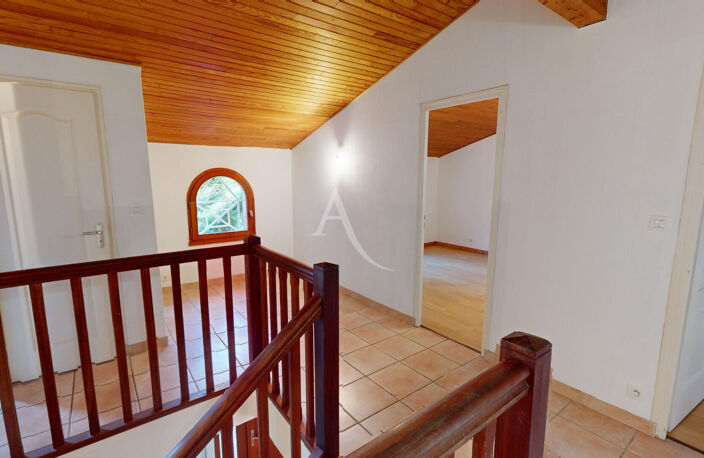 À louer - Maison familiale de 170 m² sur parcelle de 1071 m² — photo 5