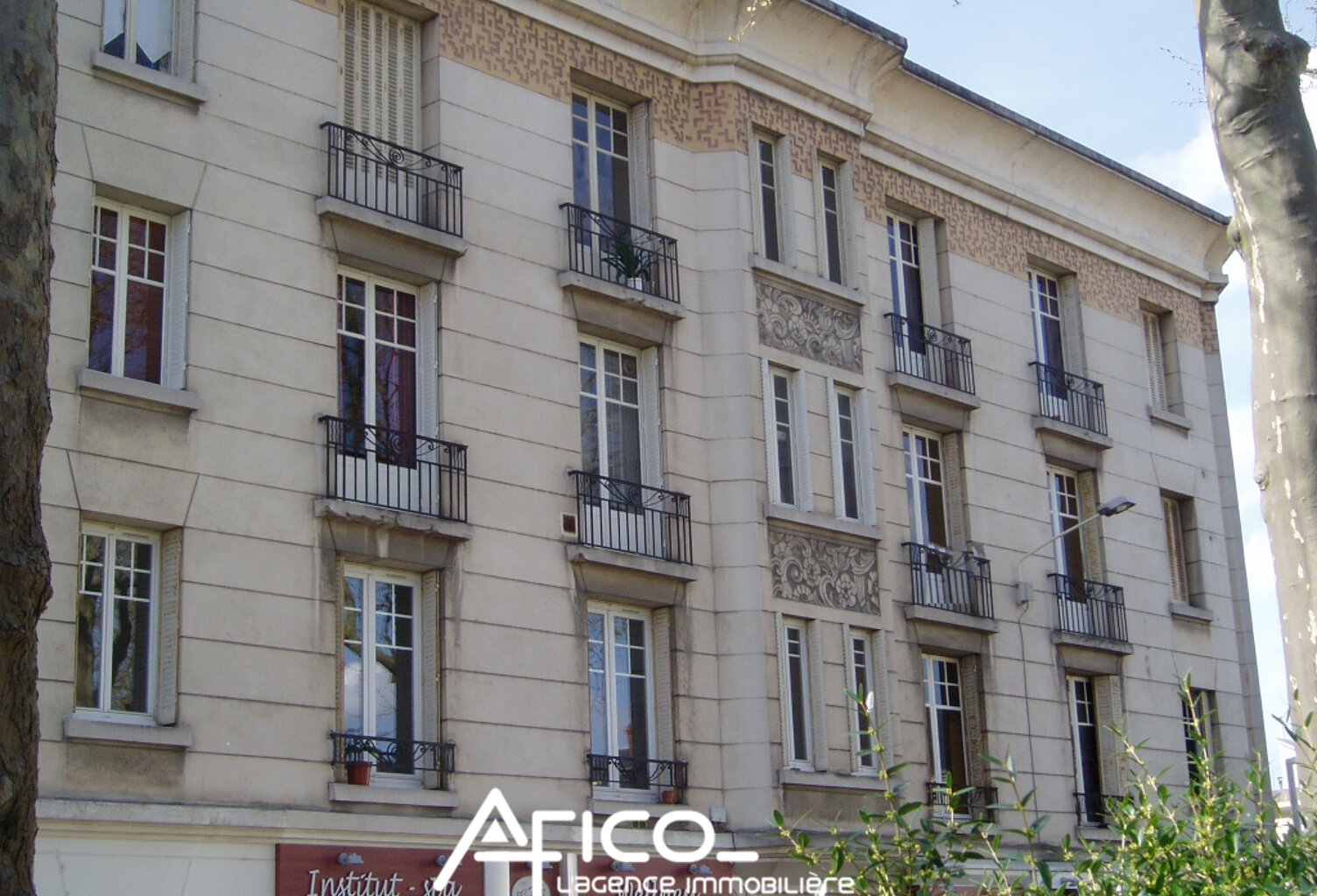 Appartement T3 - 54,92 m² - Tours — photo 1