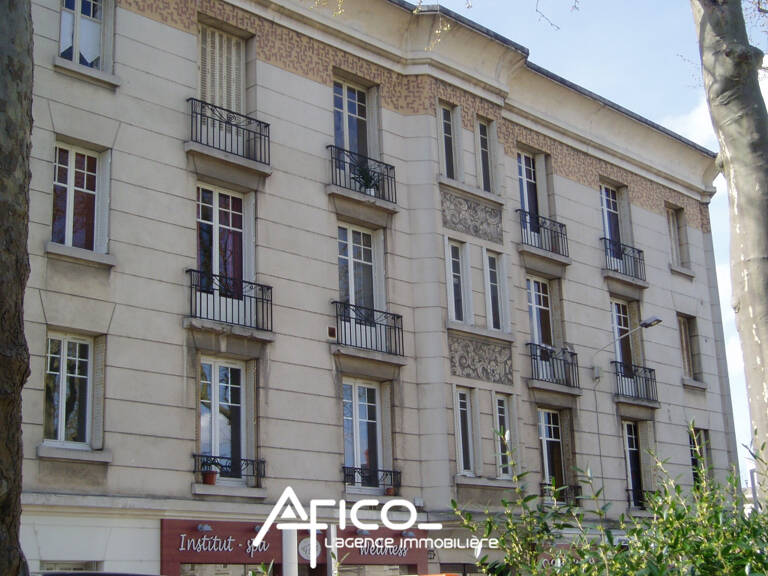 Appartement T3 - 54,92 m² - Tours — photo 1