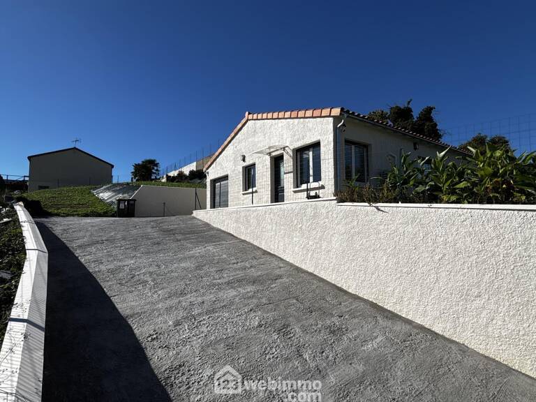 Maison - 124m² - Beaumont — photo 1