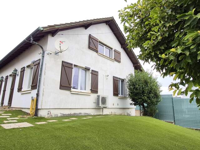 Vente Maison traditionnelle 8 pièces — photo du bien