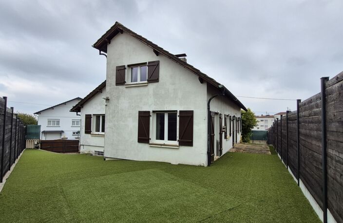 Vente Maison traditionnelle 8 pièces — photo 2