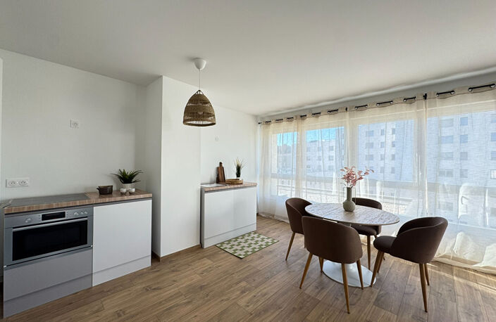 APPARTEMENT RÉCENT TERRASSE T5 - 96 M² - HYPERCENTRE-VILLE — photo 4