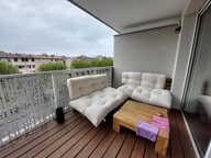 Appartement T2, terrasse, cave et parking - ONET-LE-CHATEAU — photo 2