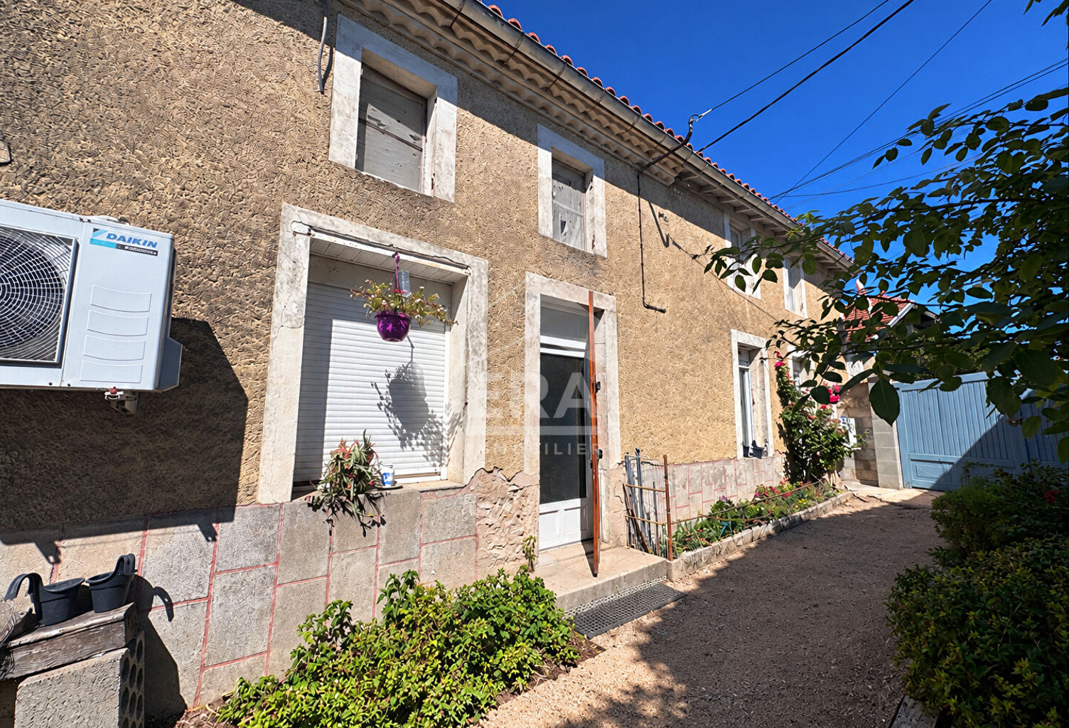 Maison à vendre à Anglade - 4 pièces, 128m² — photo 1
