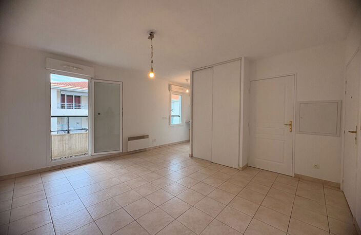A louer studio dans résidence sécurisée avec box — photo 2