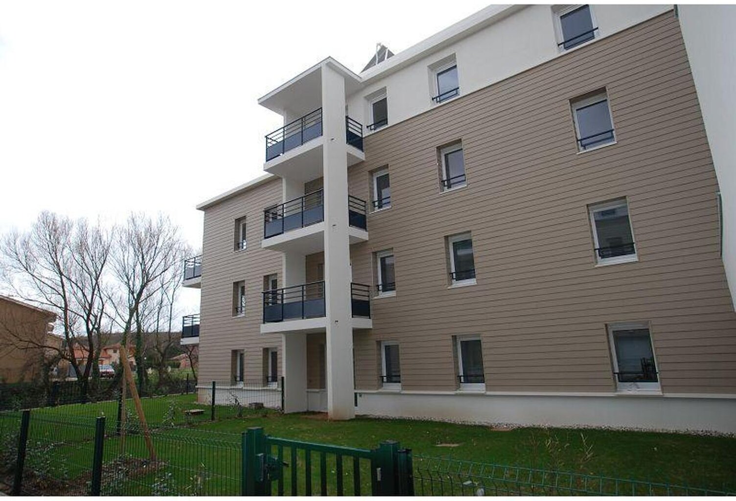 Appartement St Symphorien D Ozon 3 pièces — photo 1