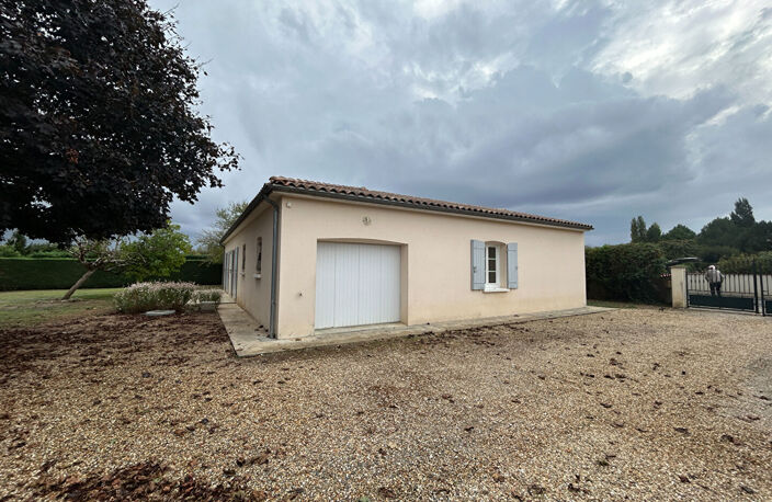 Plassac — photo 2